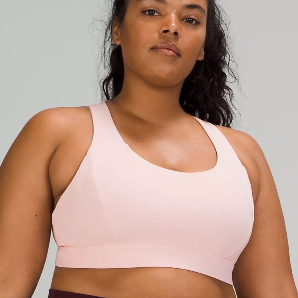 Free to Be Elevated Sports Bra Light Support, DD/DDD(E) Cup Size 12 Pink Mist